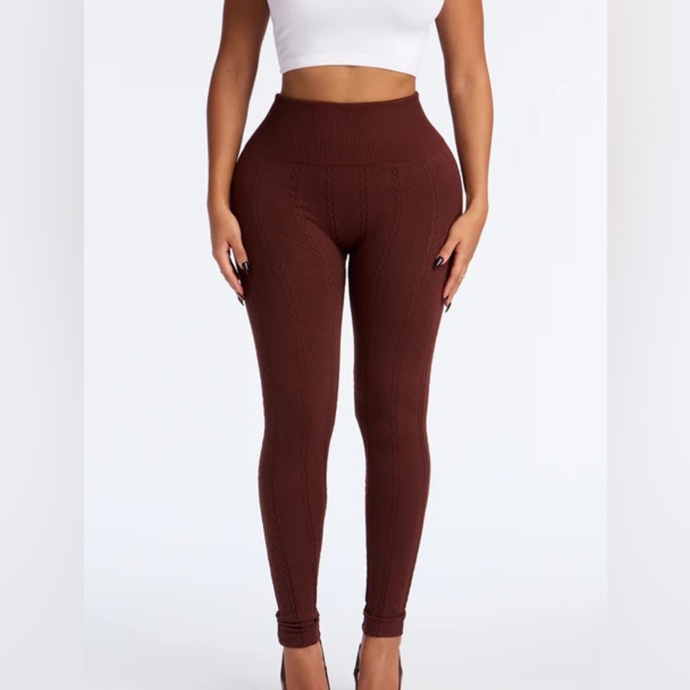 Fireside Cozy Fleece Lined Cable Knit Leggings NEW 🏷️